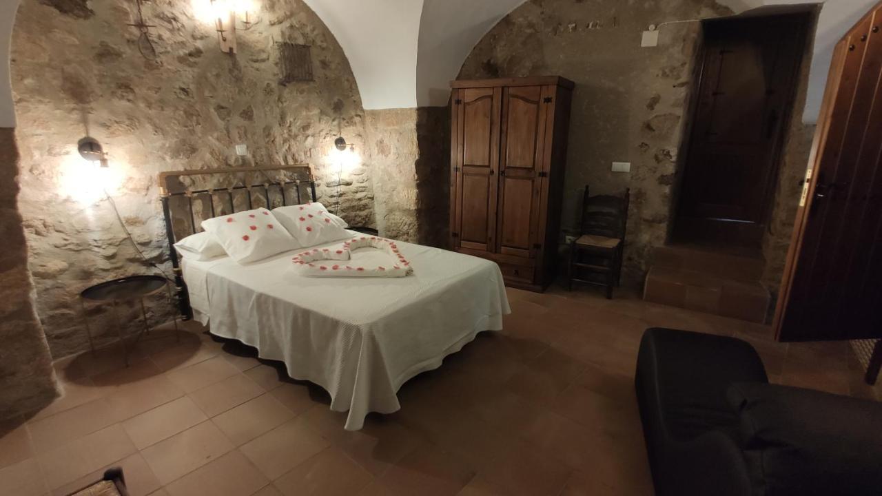 Apartamentos Rurales La Casa De Luis Santa Cruz de la Sierra Εξωτερικό φωτογραφία