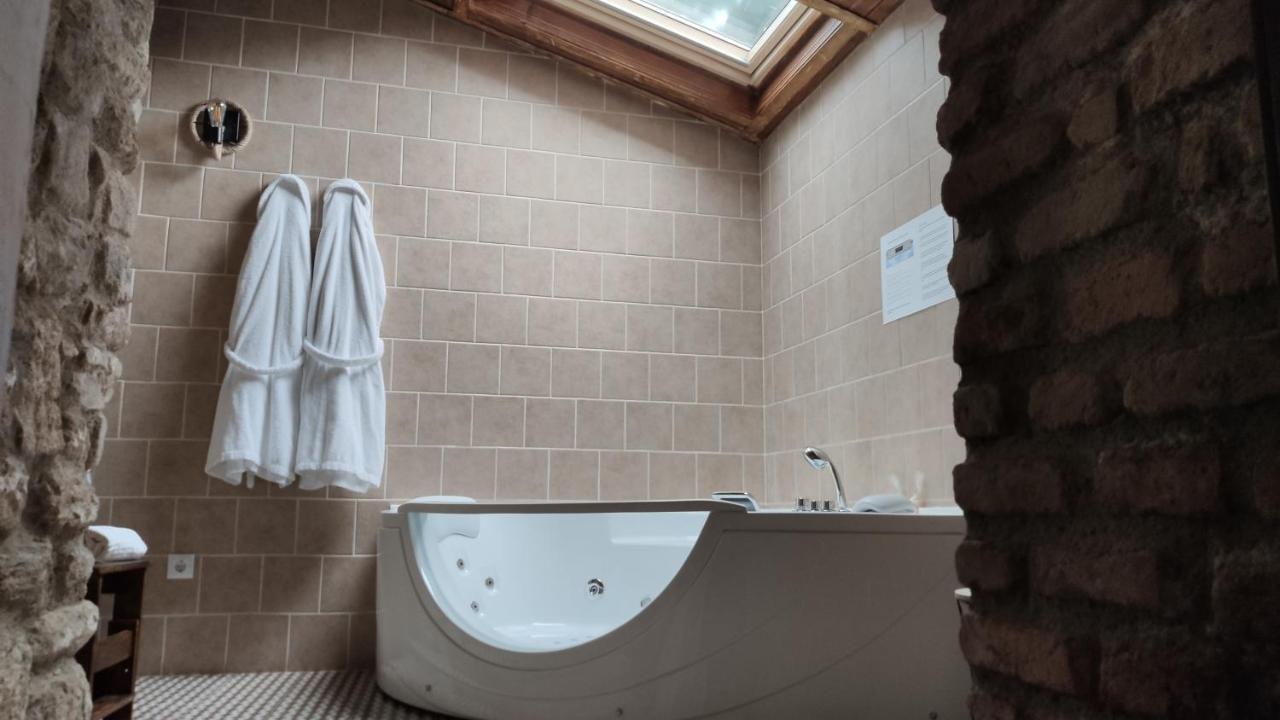 Apartamentos Rurales La Casa De Luis Santa Cruz de la Sierra Εξωτερικό φωτογραφία