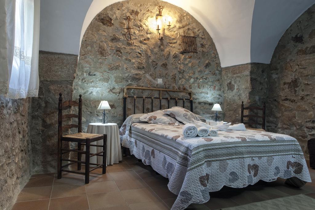 Apartamentos Rurales La Casa De Luis Santa Cruz de la Sierra Δωμάτιο φωτογραφία
