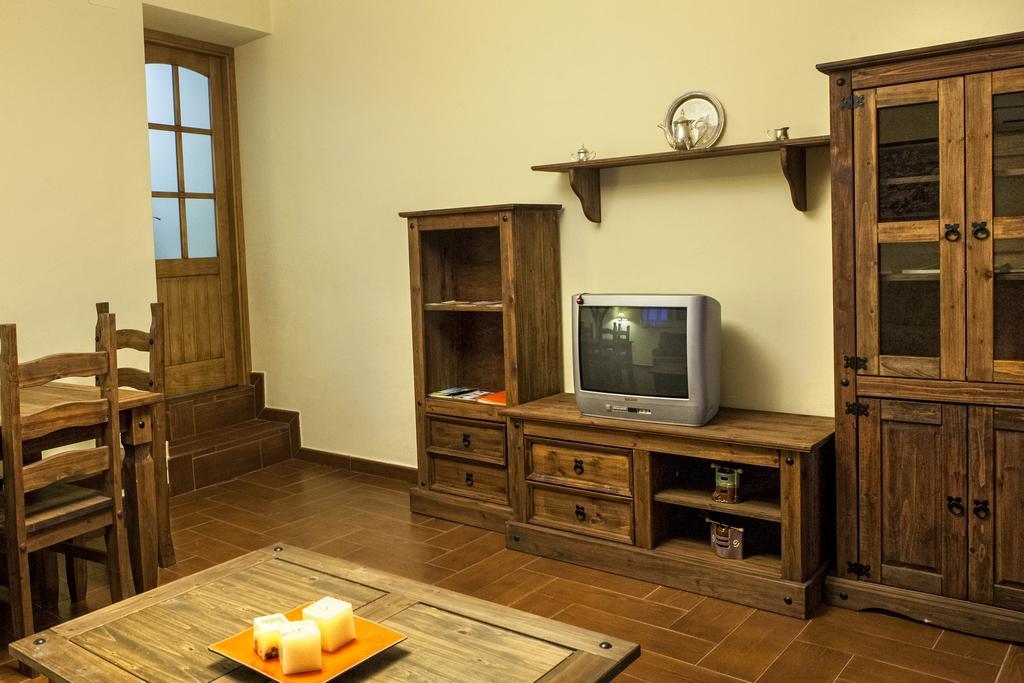 Apartamentos Rurales La Casa De Luis Santa Cruz de la Sierra Εξωτερικό φωτογραφία
